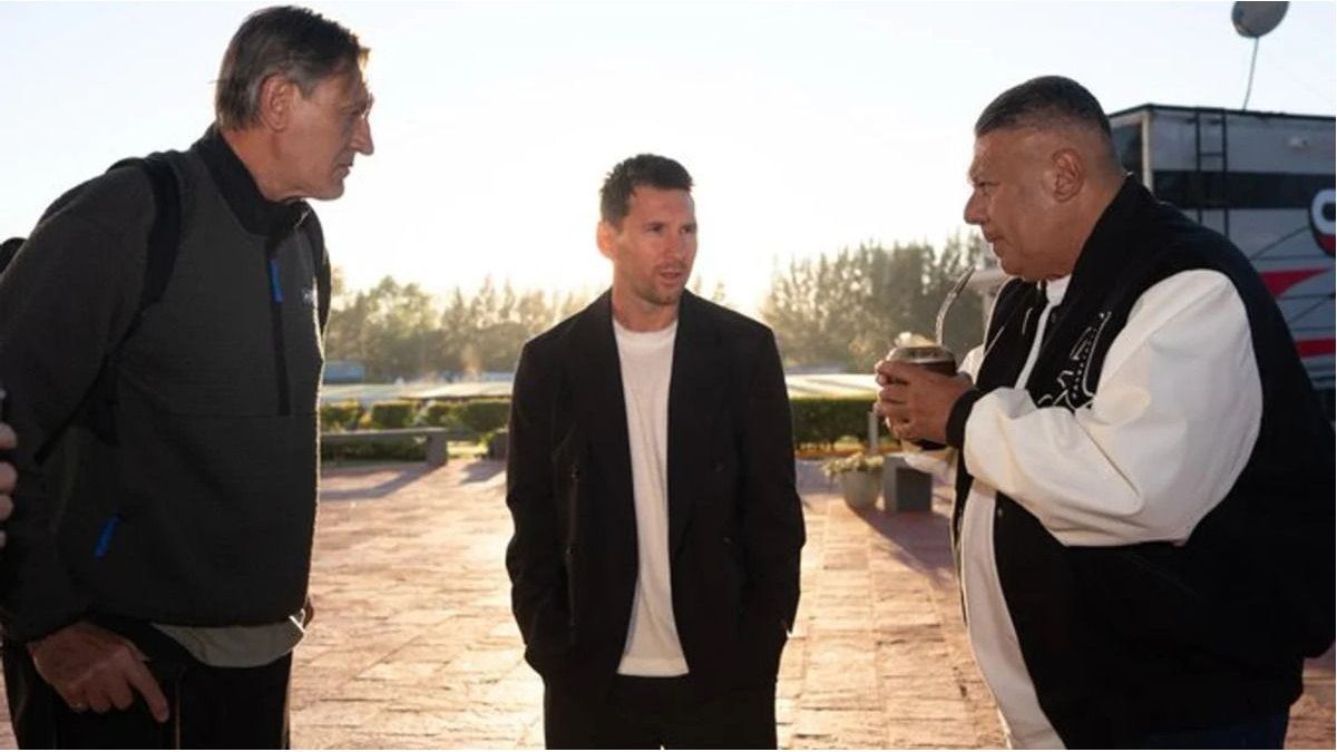 Lionel Messi y Chiqui Tapia se mostraron juntos antes de los amistosos de la Selección argentina