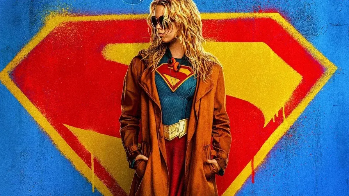 Supergirl, la película con Milly Alcock como Kara Zor-El y Jason Momoa como Lobo presentó un nuevo tráiler
