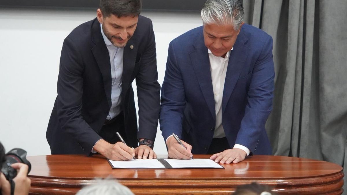 Maximiliano Pullaro y Rolando Figueroa firmaron un acuerdo para sumar empresas santafesinas a Vaca Muerta