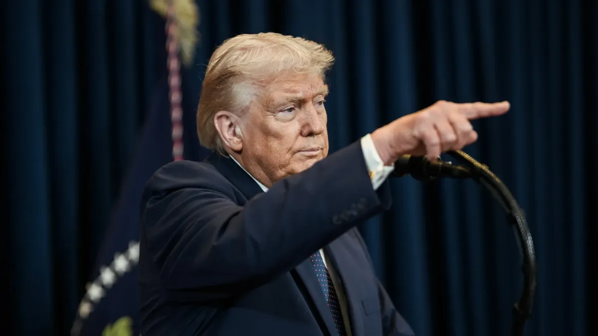Donald Trump no reconoce a Jameneí como líder supremo de Irán mientras Israel vuelve a bombardear Teherán