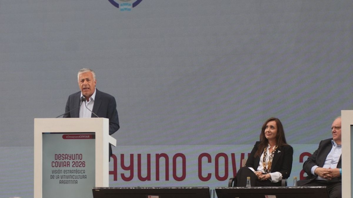 Victoria Villarruel se mostró con Alfredo Cornejo en la Vendimia, pero evitó cruzarse con Luis Petri