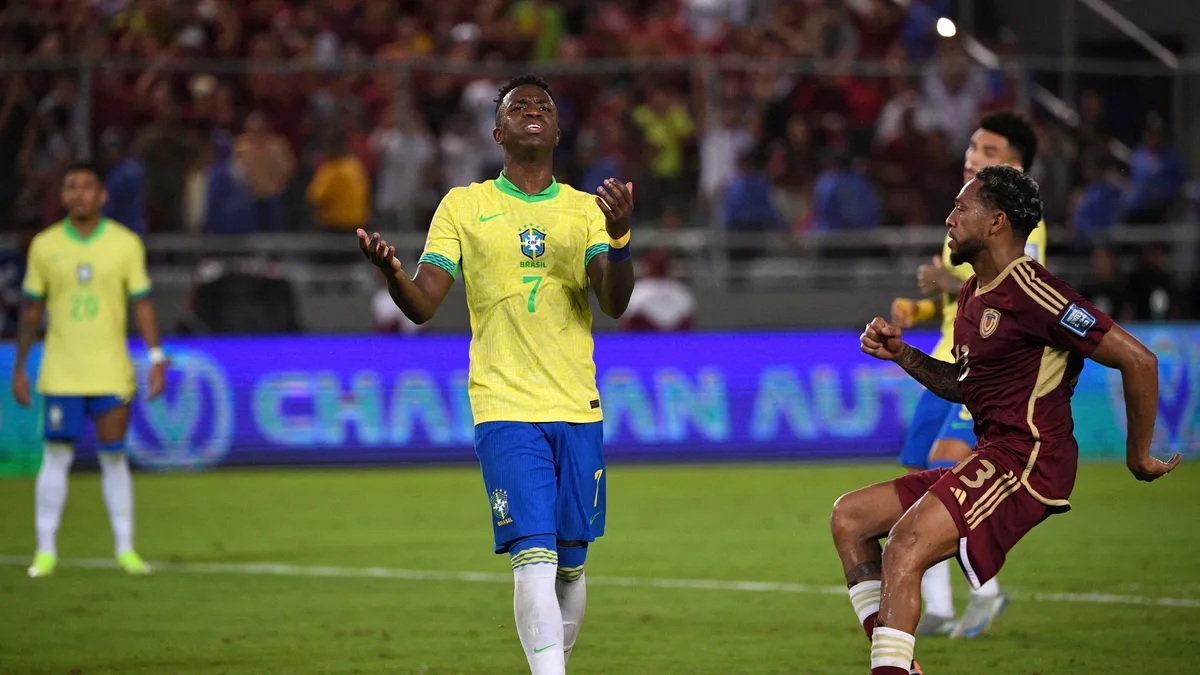 Vinicius no entrenó tras una molestia y preocupa de cara al Mundial 2026
