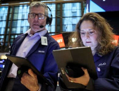 Wall Street cerró en rojo ante incertidumbre sobre desescalada en Irán y preocupación por el crédito privado