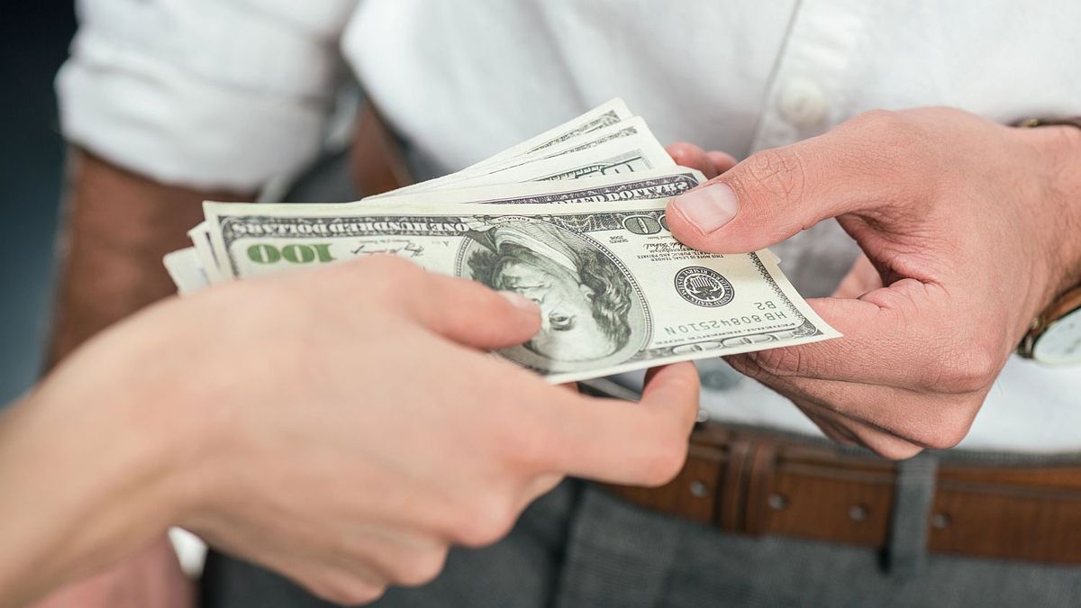 a cuánto opera este viernes 13 de marzo