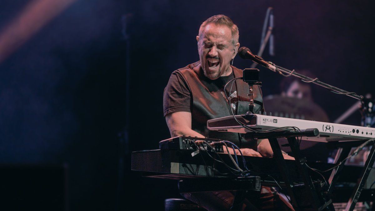 Alejandro Lerner presentó Déjame Volver, el primer adelanto de su nuevo disco de estudio