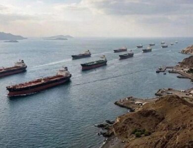 el estrecho de Ormuz continúa cerrado mientras siguen los ataques en el Líbano