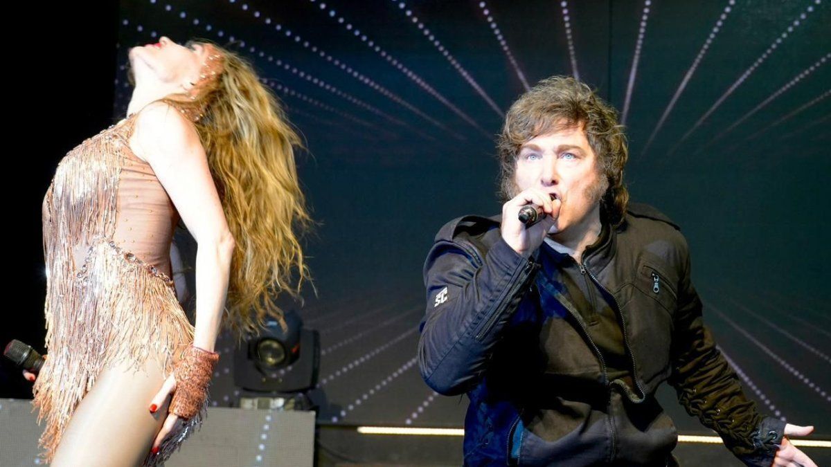 Javier Milei le cantará a Fátima Flórez en un evento organizado por Roberto Piazza