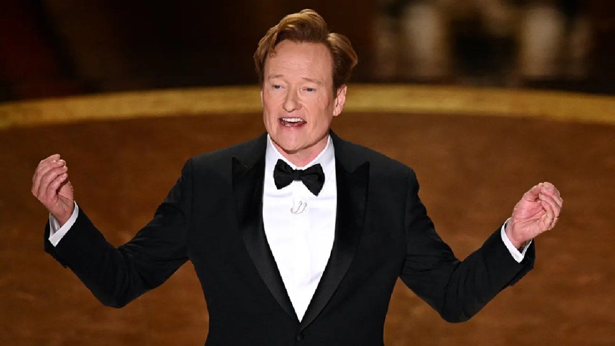 De cuánto es la fortuna de Conan OBrien, el humorista que vendió su empresa por 150 millones de dólares