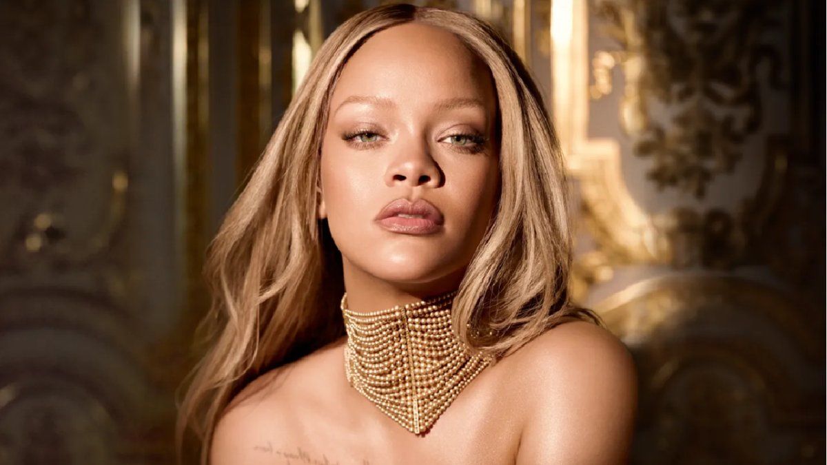 De cuánto es la fortuna de Rihanna, la cantante que creó un imperio multimillonario