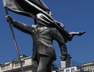 Bansky reaparece con una misteriosa escultura en el centro de Londres