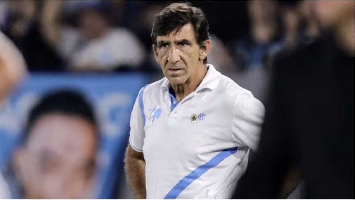 Diego Milito echó a Gustavo Costas tras el flojo semestre