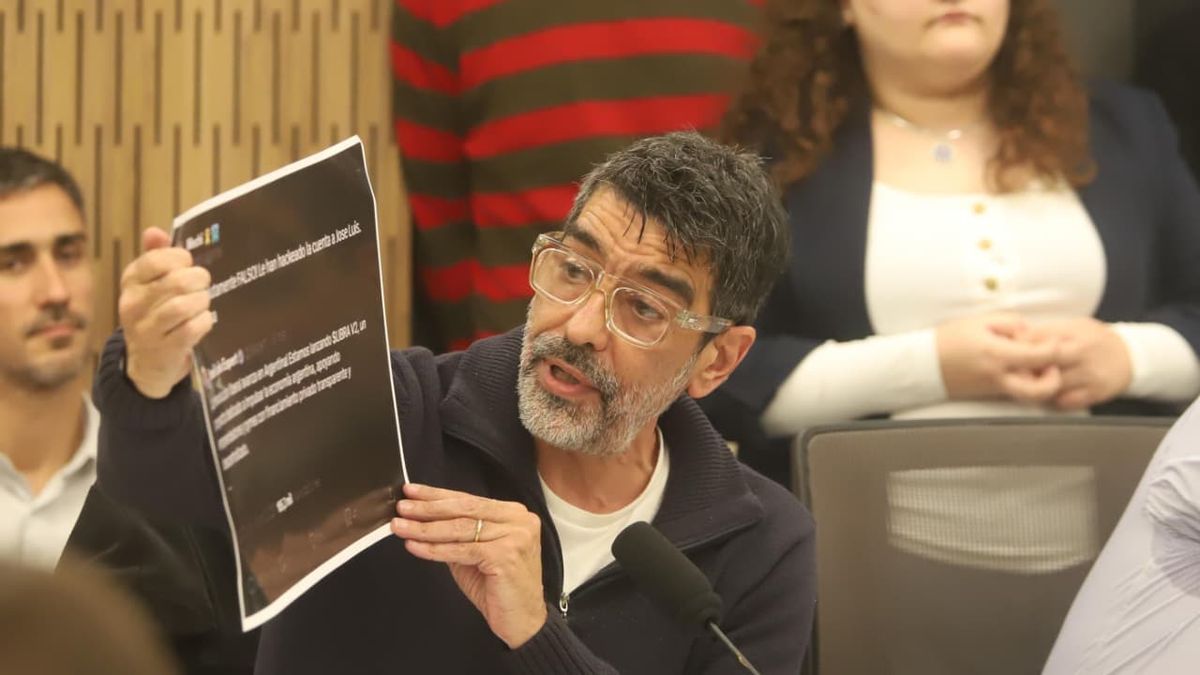 El Gobierno denunció al diputado Rodolfo Tailhade por espionaje ilegal contra Manuel Adorni y su familia
