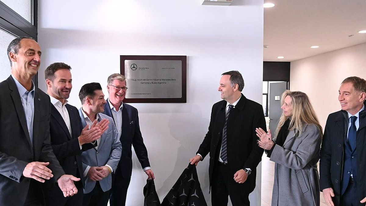 Mercedes-Benz Camiones y Buses inauguró su nueva planta en Zárate y apuesta a convertirla en un polo exportador