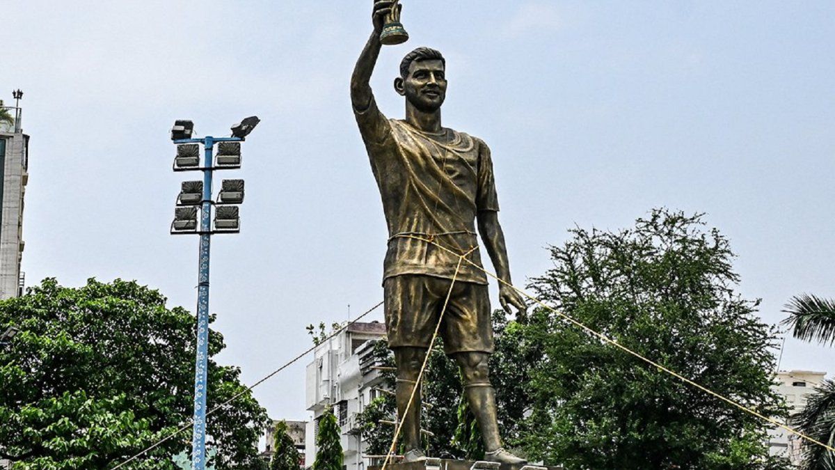 En India retiraron la estatua de Lionel Messi de 21 metros: los motivos