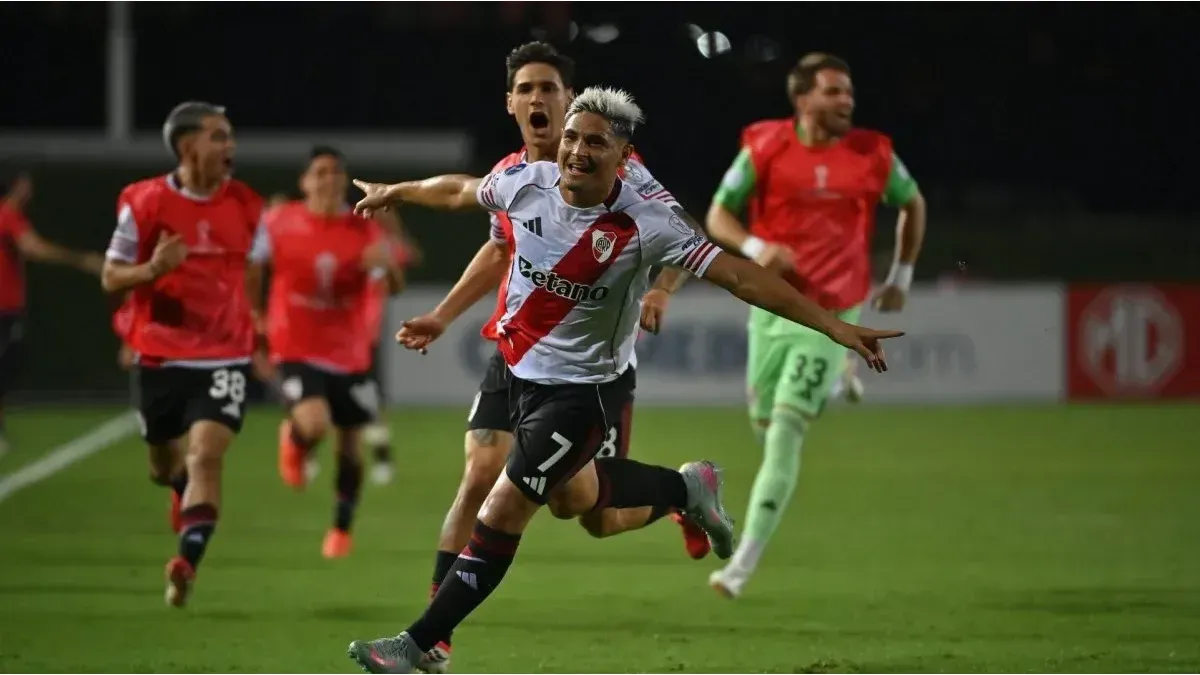 con Matías Viña en el arco, River venció a Carabobo en la última jugada
