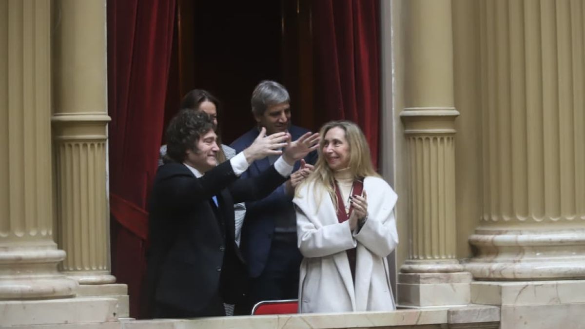 sin la macro no se puede, pero con la macro no alcanza