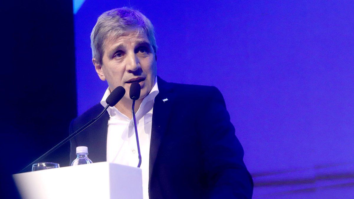 Será un 2027 atípico, la economía se va a llevar puesta a la política