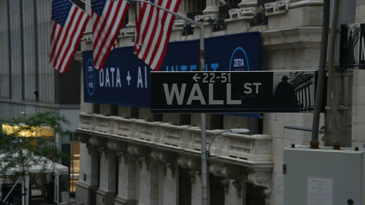 Wall Street opera con volatilidad y el petróleo retrocede ante la expectativa de una tregua en Medio Oriente