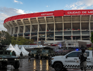 blindaje de sedes, 100,000 efectivos, 33 megadrones y 24 aviones especiales para cuidar jugadores, aficionados y población local