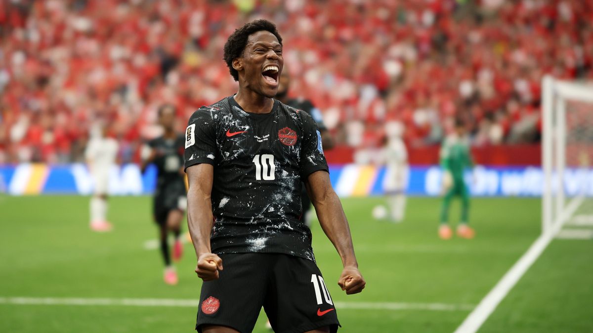 Canadá aplastó a Qatar con un 6-0, sumó su primer triunfo mundialista y quedó a un paso de los dieciseisavos