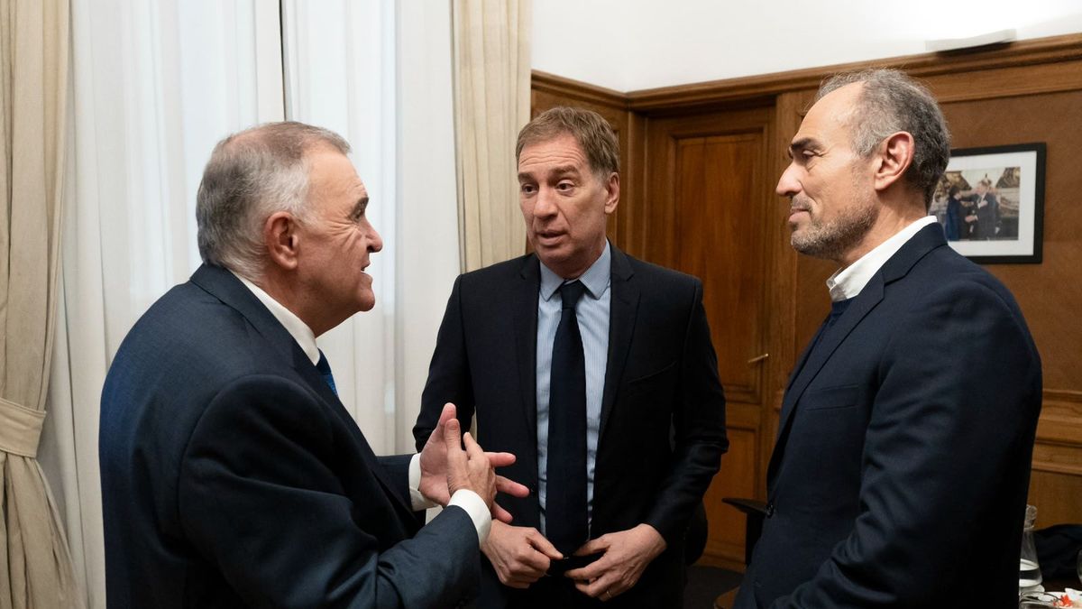 candidato a gobernador único en sus provincias con lista colectora de La Libertad Avanza