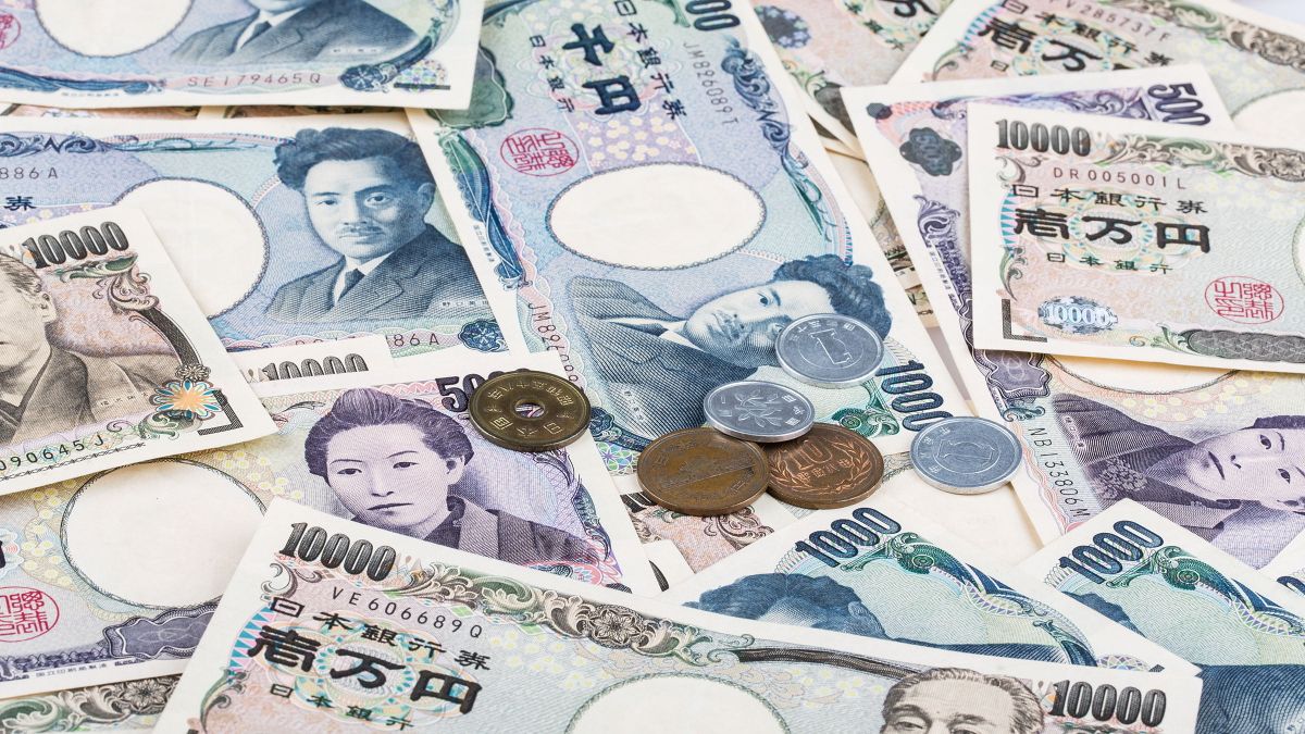 El yen rozó mínimos de 40 años y Japón advirtió que tomará medidas firmes junto a EEUU