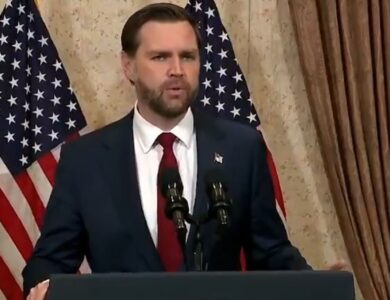 J.D. Vance aseguró que Irán no recibirá ni un solo centavo de EEUU