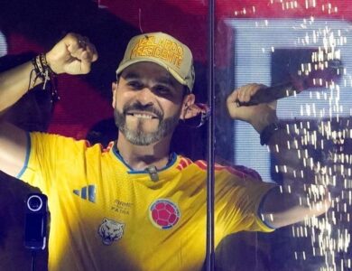 La Bolsa de Colombia se hundió más de 4% y los bonos retrocedieron tras la victoria de Abelardo de la Espriella