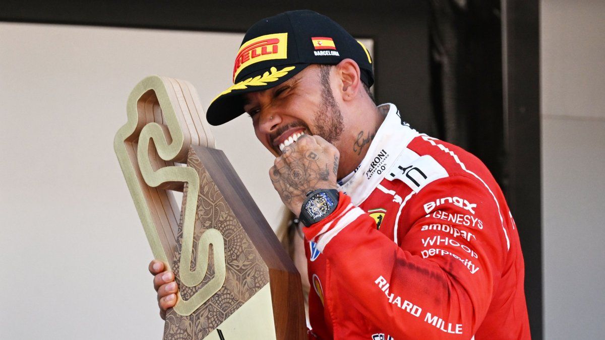 De cuánto es la fortuna de Lewis Hamilton, el siete veces campeón de la Fórmula 1