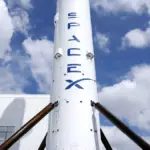 SpaceX negocia con Wall Street para reducir las comisiones de su salida a bolsa