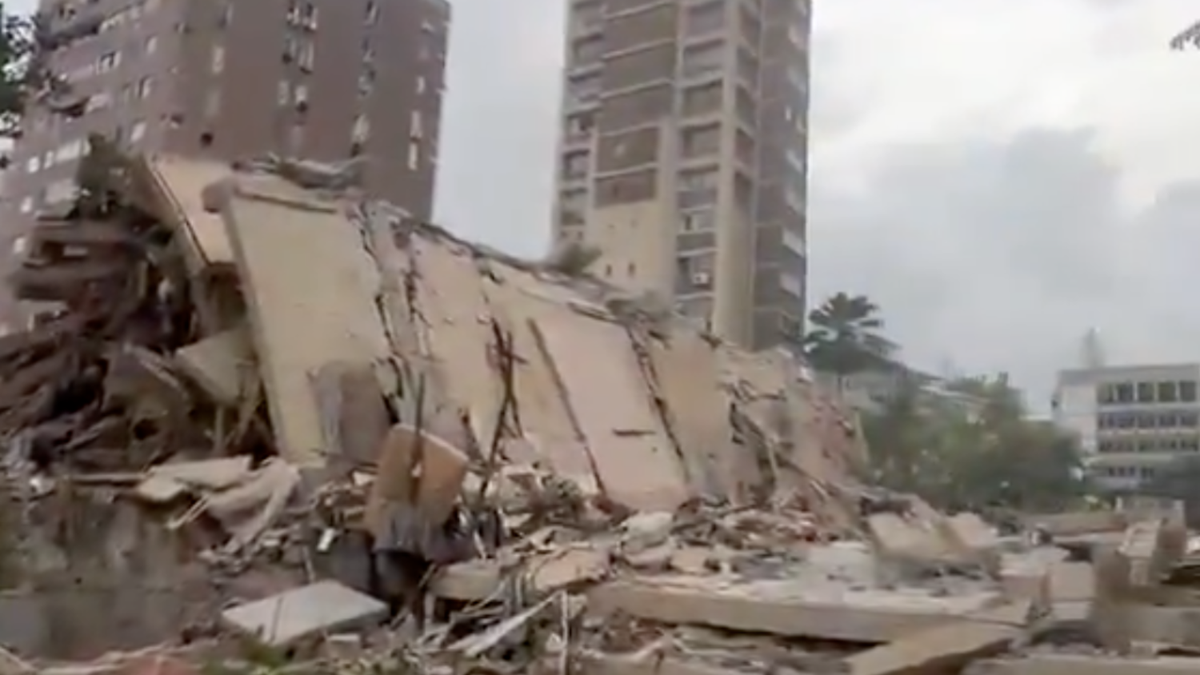 un sismo de magnitud 7,1 sacudió Caracas y activó una alerta de tsunami