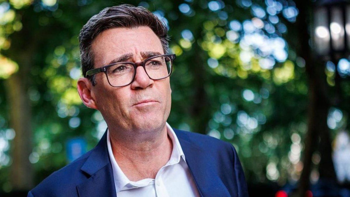 Andy Burnham ultima detalles sobre su próximo gabinete que anunciará el lunes