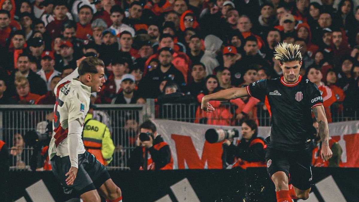 Barracas le ganó a River y frustró la ceremonia por el debut de Nicolás Otamendi