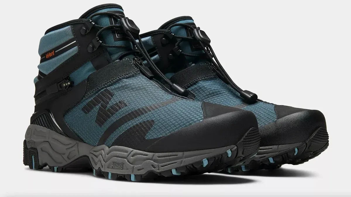 las novedosas botas de trekking que se desarman y se convierten en pantuflas o sandalias