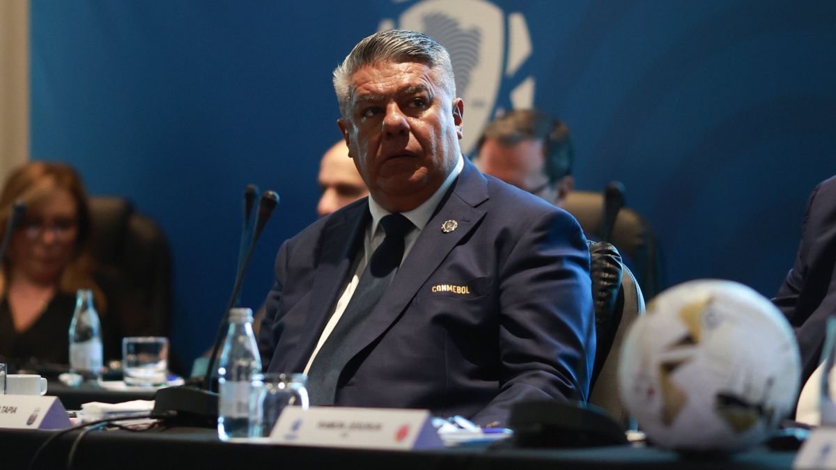 Claudio Chiqui Tapia rompió el silencio y habló de las operaciones contra la Selección argentina