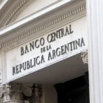 el BCRA compró el mayor monto en 30 ruedas y se quedó con el 57% del volumen del MLC