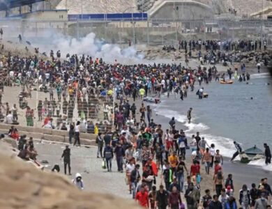 España afirma que de los 50.000 migrantes que ingresaron a Ceuta, la mitad ya regresó a Marruecos