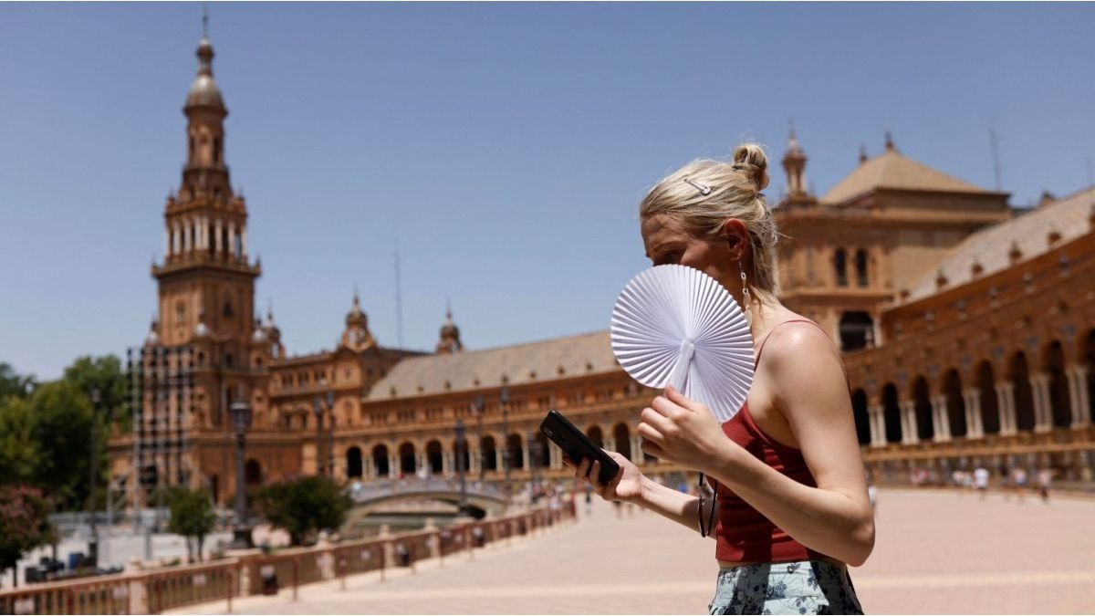 España enfrenta otra ola de calor con temperaturas de más de 40°C, mientras se agravan los incendios forestales