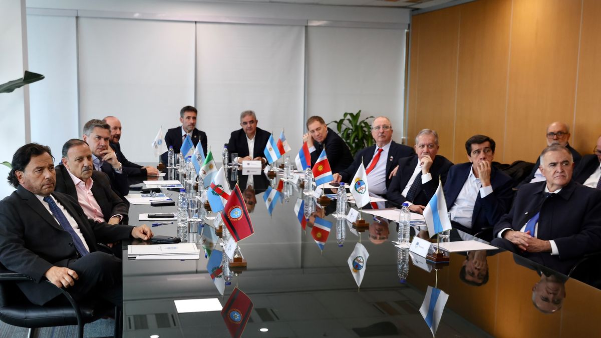 Gobernadores retoman cumbres con agenda de demandas a la Nación
