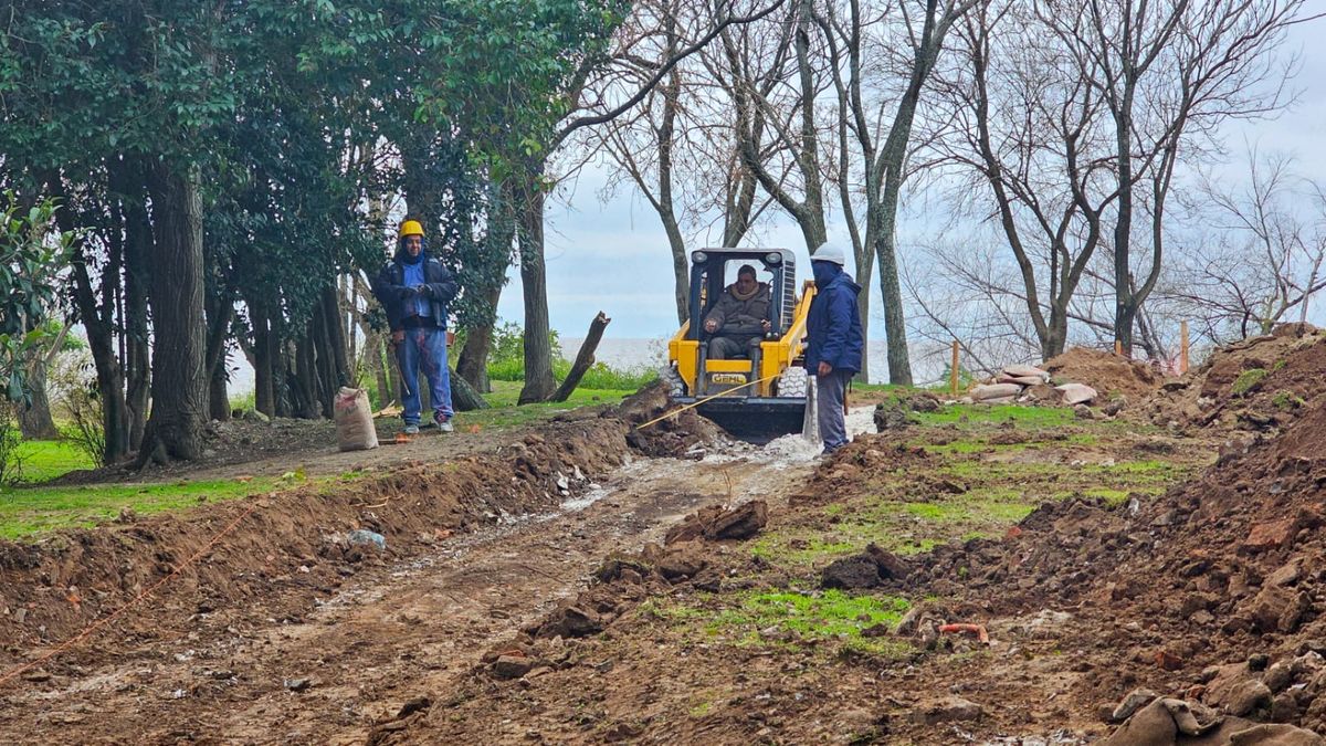 Comenzó la obra para conectar el Paseo del Águila con el Parque Alvear y recuperar 907 metros de costa
