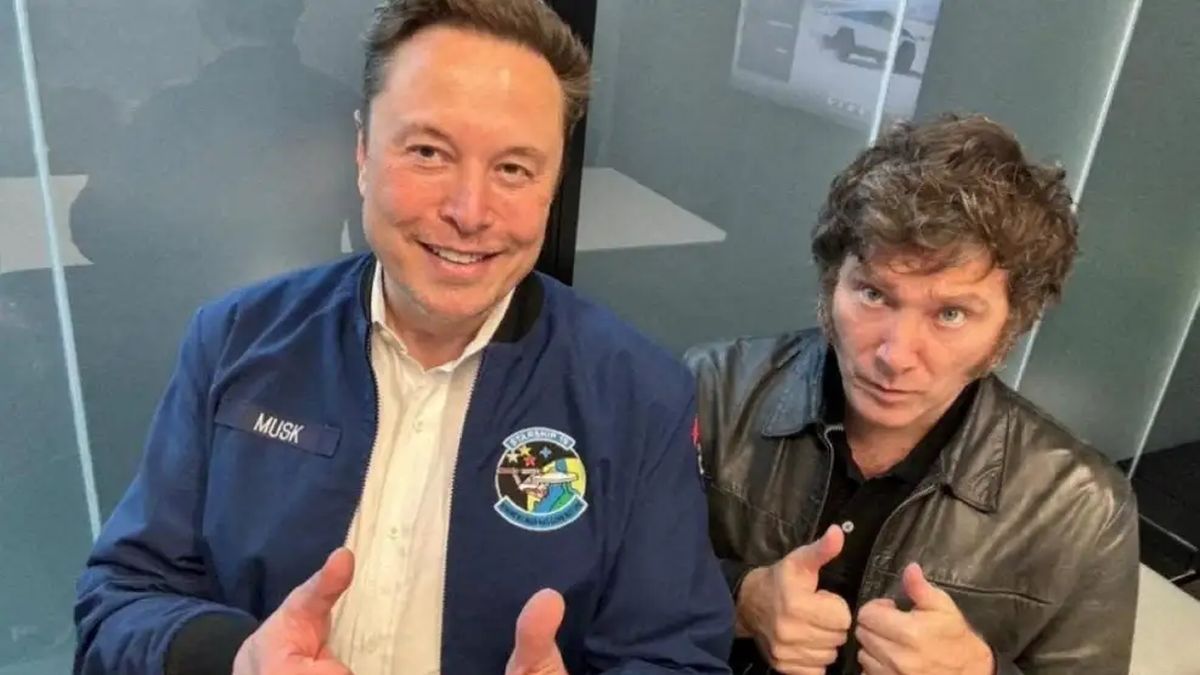 Javier Milei confirmó un acuerdo con Starlink para ampliar la conectividad en 6.000 escuelas rurales: Gracias Elon