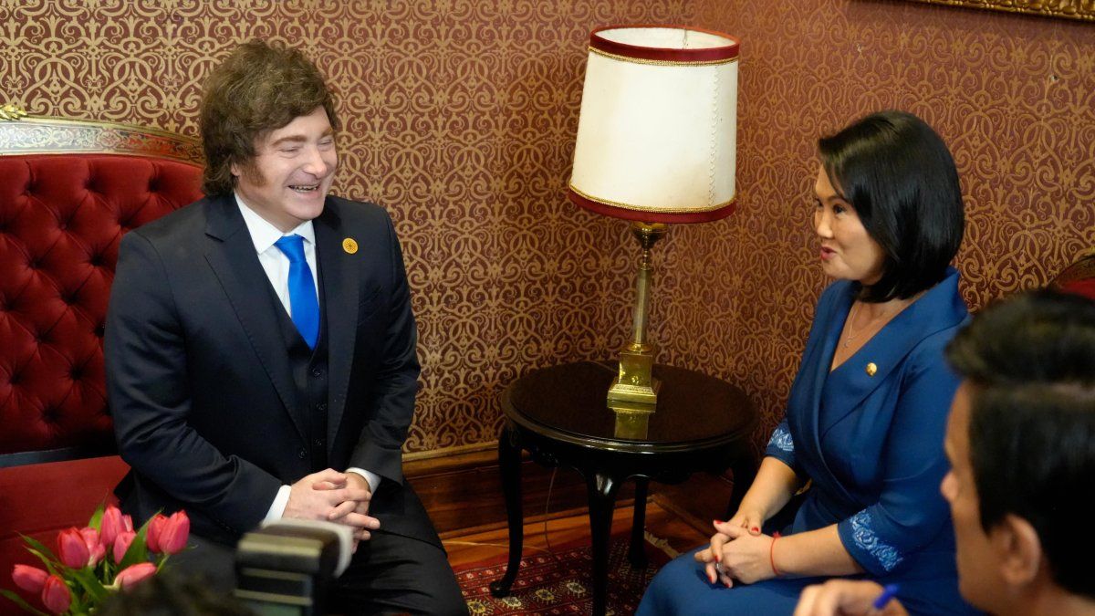 Javier Milei mantuvo una bilateral con Keiko Fujimori en Lima
