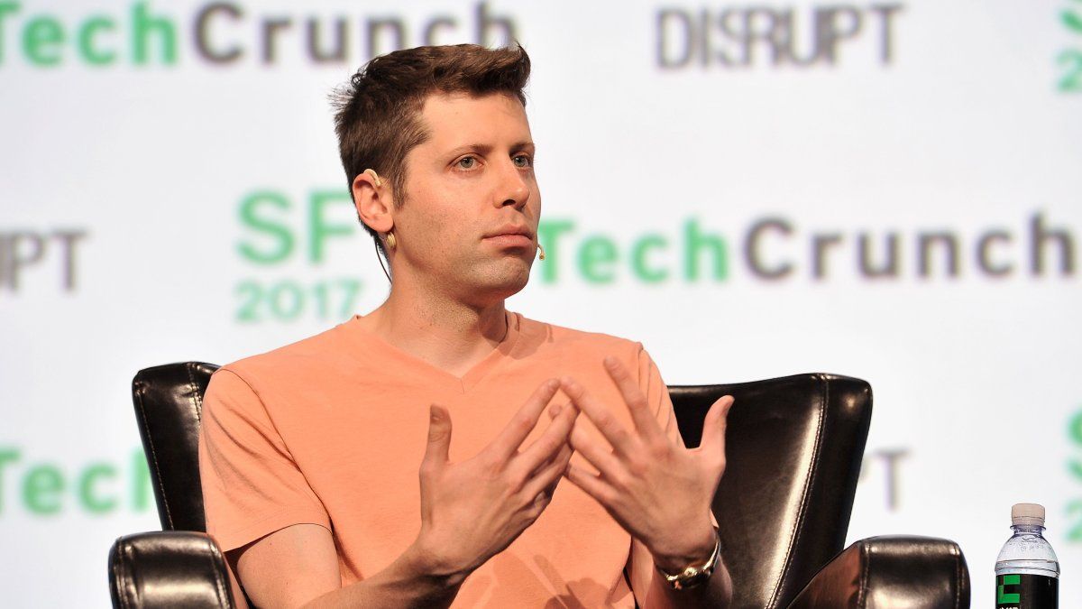 Sam Altman cruzó a Elon Musk y puso en duda el proyecto de centros de datos espaciales