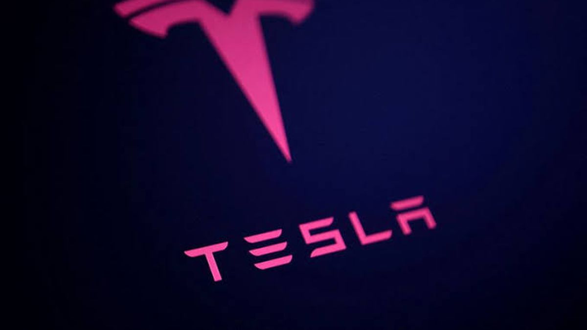 Tesla decepcionó a Wall Street: ganó mucho menos de lo esperado y sus acciones se hunden 4%