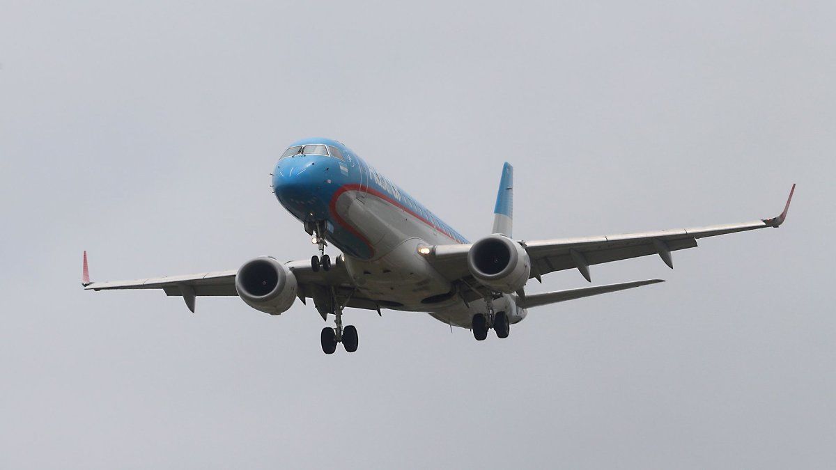 los viajes al exterior registraron en junio su mayor caída anual desde la pandemia