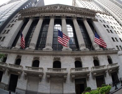 Wall Street sube tras el buen dato de inflación en EEUU y el petróleo retrocede tras tocar los u$s85