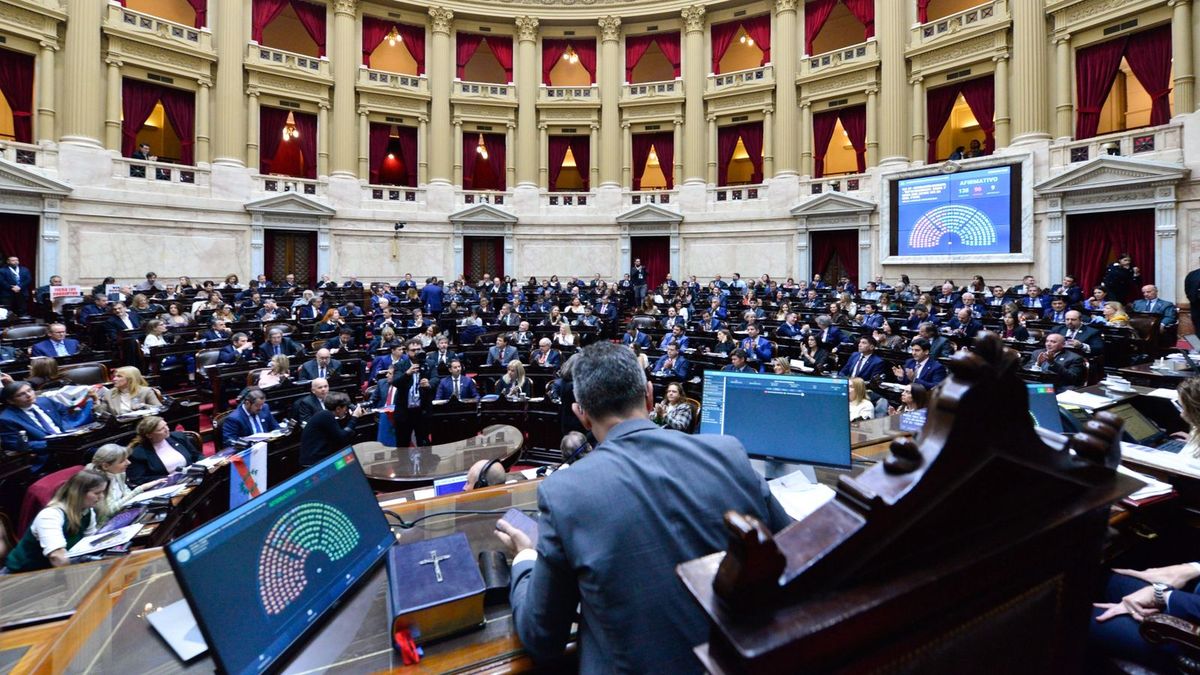 críticas de la oposición al plan de Javier Milei en una nueva pulseada por el gasto público